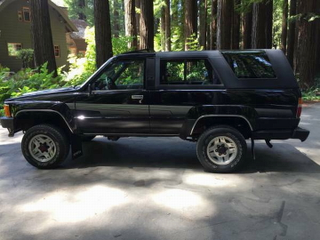 Illustration for article titled For $8,000, This 1986 Toyota 4Runner SR5 Will Make You Flip Your Lid